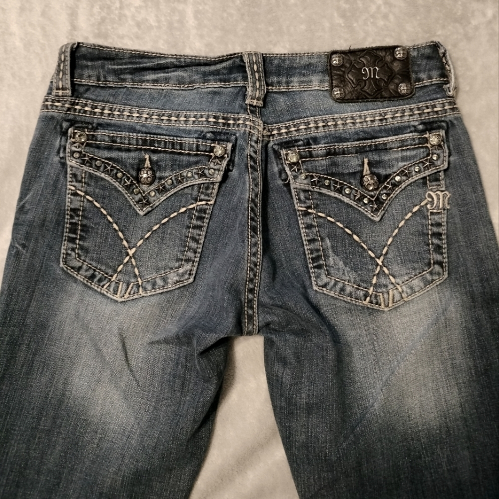 Miss Me Women's Jeans 29Wx32L Bedazzled Distressed Boot Cut, Low-rise JW6060B2V